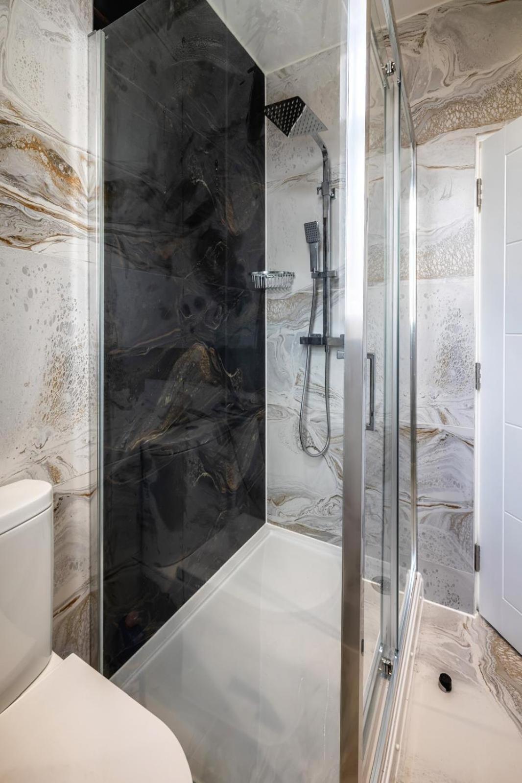 Modern Home With Driveway Parking For 2 Vehicles, Near Tottenham Hotspur Stadium, White Hart Lane Train Station 런던 외부 사진