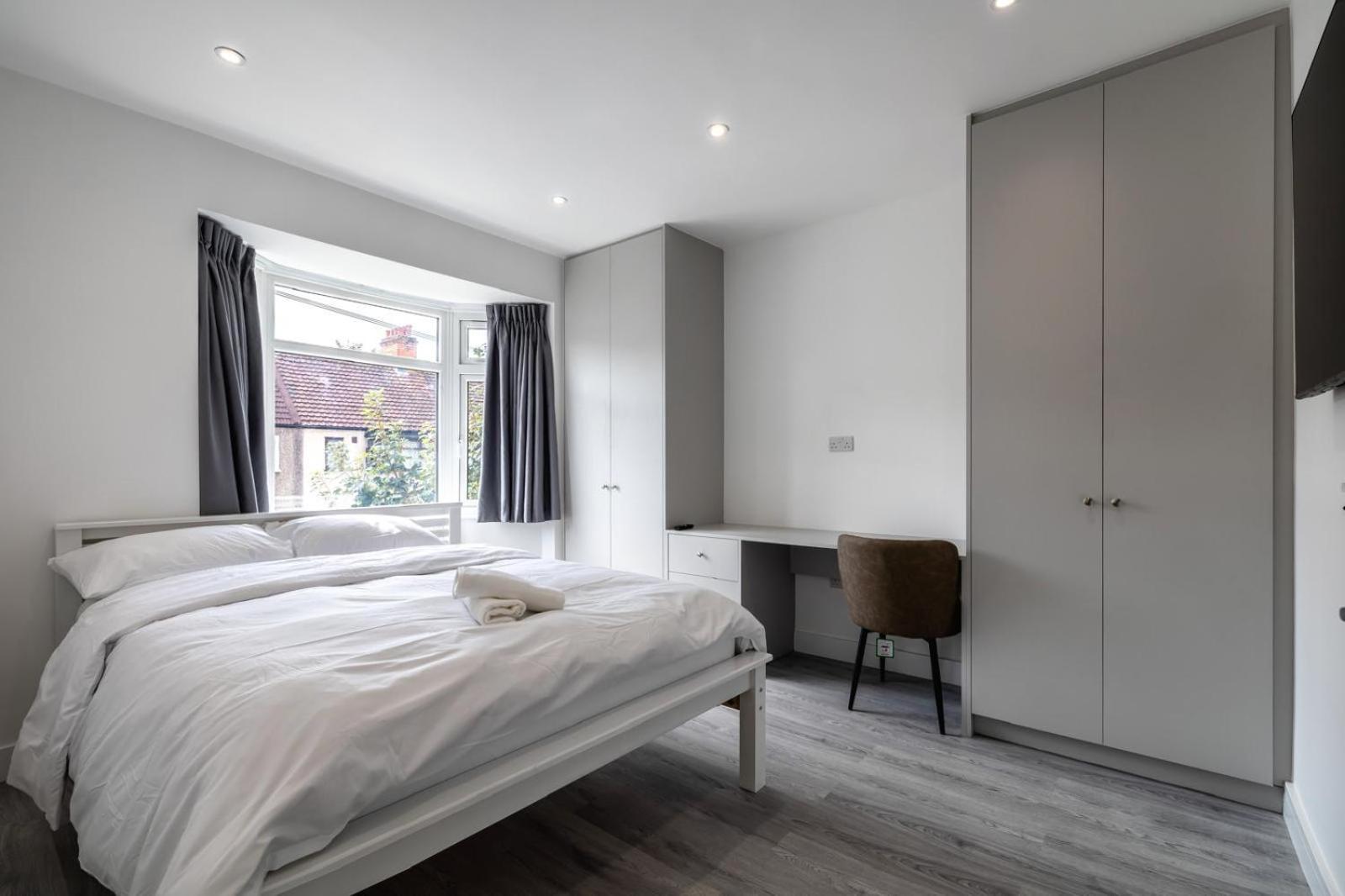 Modern Home With Driveway Parking For 2 Vehicles, Near Tottenham Hotspur Stadium, White Hart Lane Train Station 런던 외부 사진