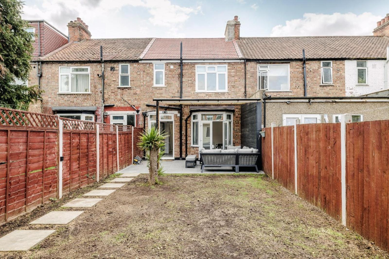 Modern Home With Driveway Parking For 2 Vehicles, Near Tottenham Hotspur Stadium, White Hart Lane Train Station 런던 외부 사진